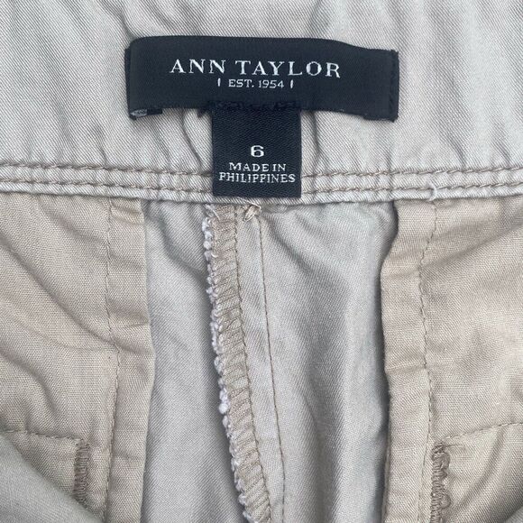 Ann Taylor Women’s Tan Chino Shorts Khaki Size 12 Classic Stretch- 4” - Picture 4 of 6